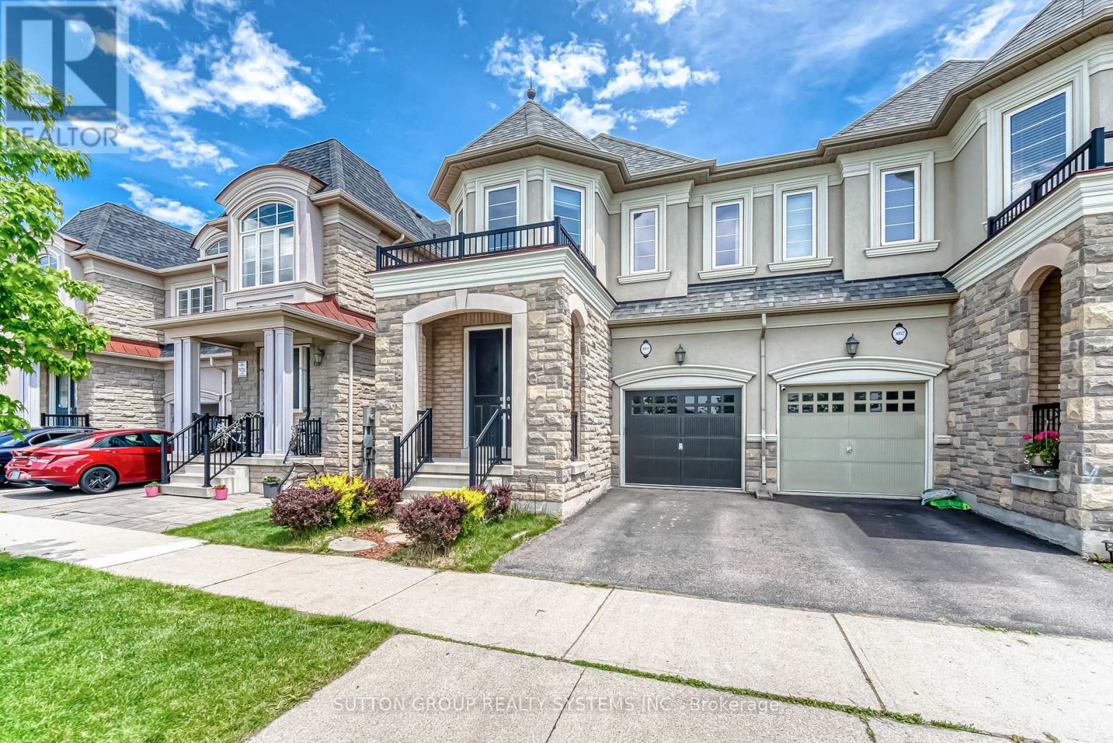 3059 Isaac Avenue, Oakville, Ontario  L6M 0S7 - Photo 2 - W12186126