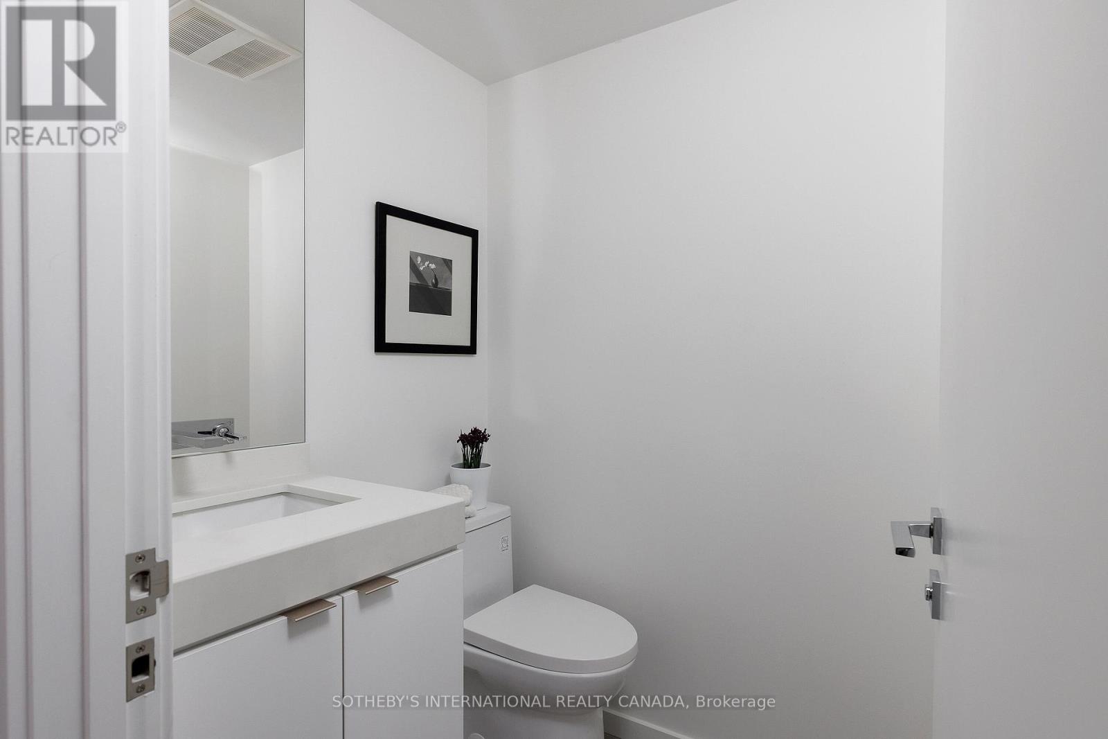 Ph 912 - 82 Lombard Street, Toronto, Ontario  M5C 2S8 - Photo 29 - C12145464