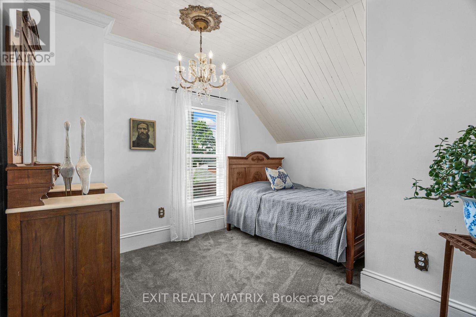98 William Street, Carleton Place, Ontario  K7C 1X6 - Photo 30 - X12160261