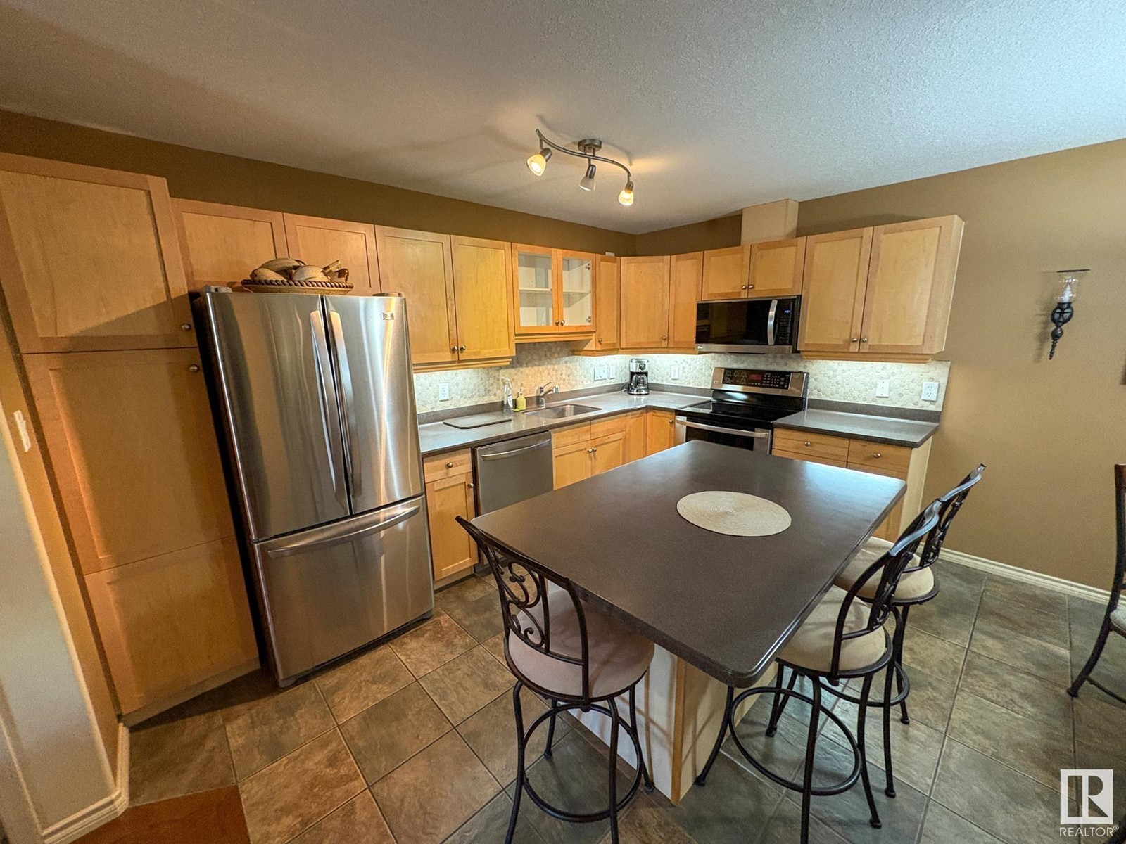 Property at #124 78A MCKENNEY AV image 5