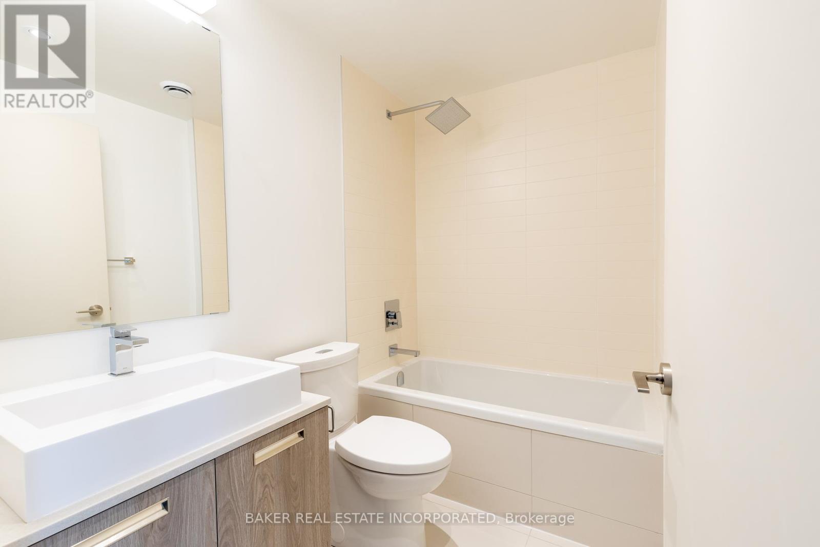2401 - 2a Church Street, Toronto, Ontario  M5E 0E1 - Photo 8 - C12186647