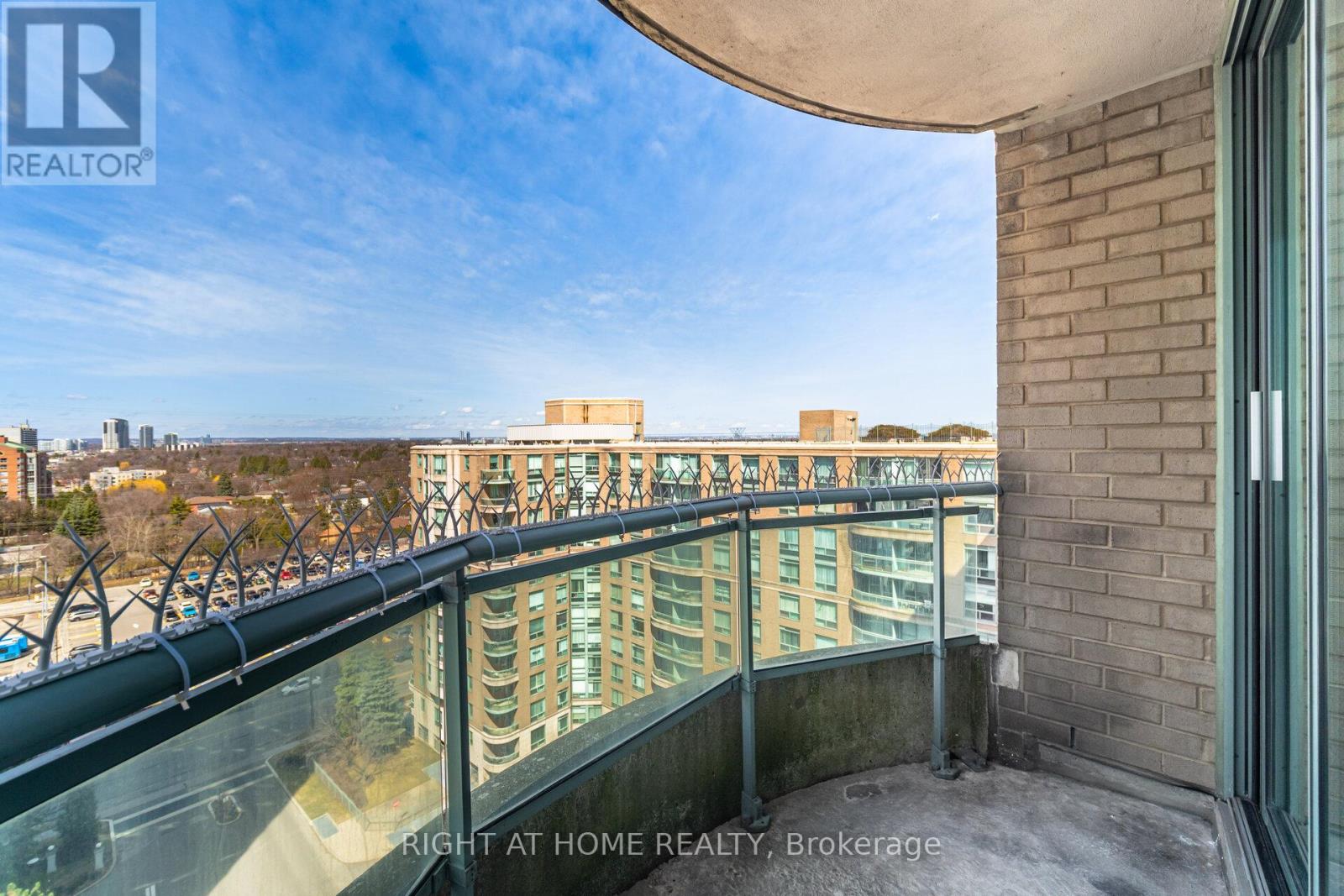 Lph09 - 8 Pemberton Avenue, Toronto (Newtonbrook East), Ontario  M2M 1Y1 - Photo 27 - C12061677