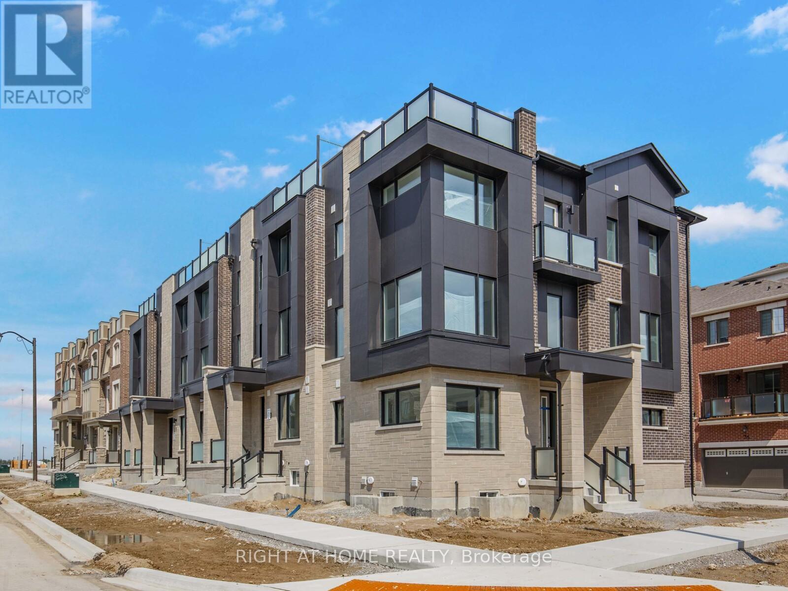 3 Wisla Avenue, Markham, Ontario  L6C 3M1 - Photo 1 - N12186637