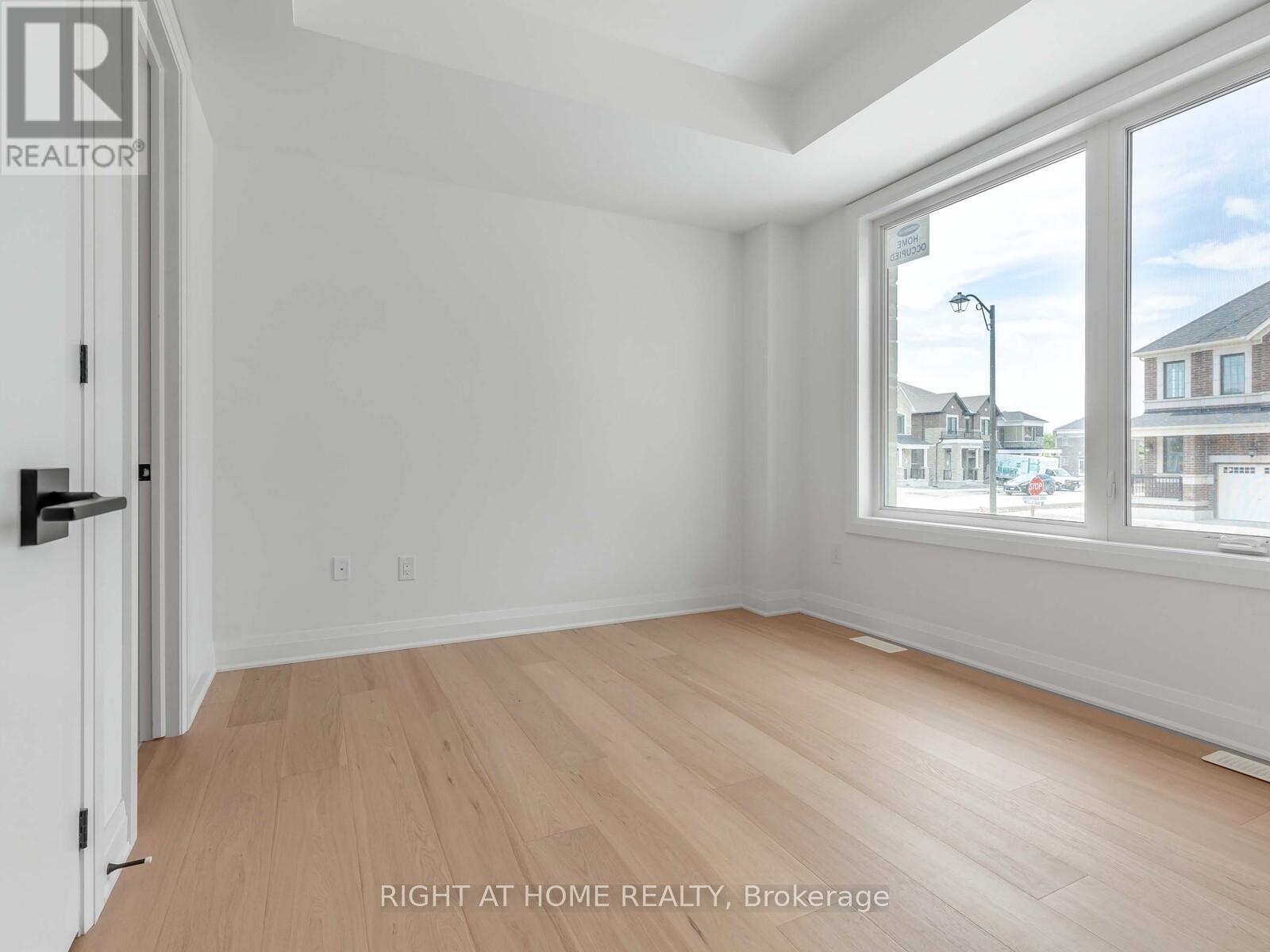 3 Wisla Avenue, Markham, Ontario  L6C 3M1 - Photo 3 - N12186637