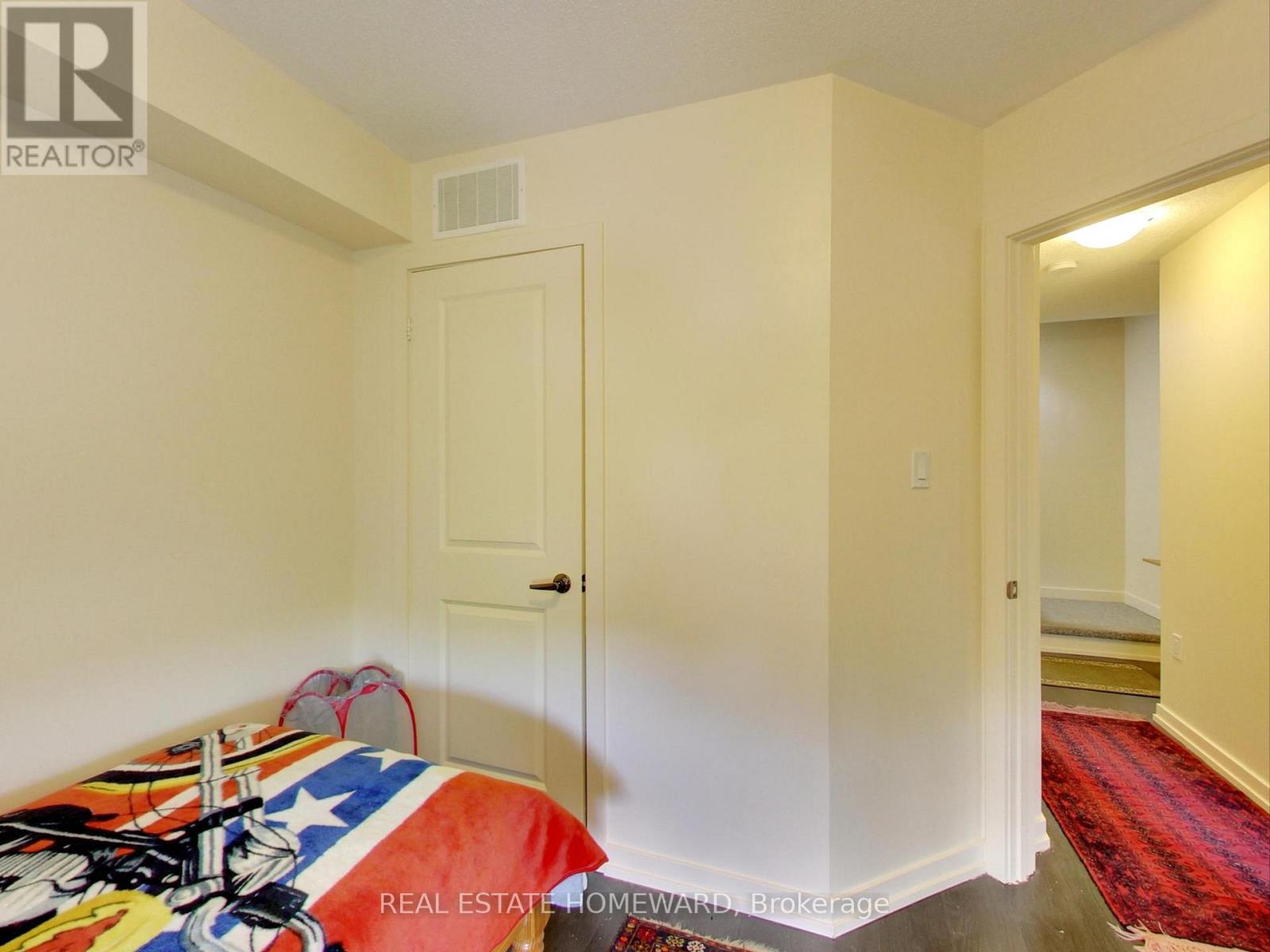 21 Cornerbank Crescent, Whitchurch-Stouffville, Ontario  L4A 1X1 - Photo 30 - N12186639