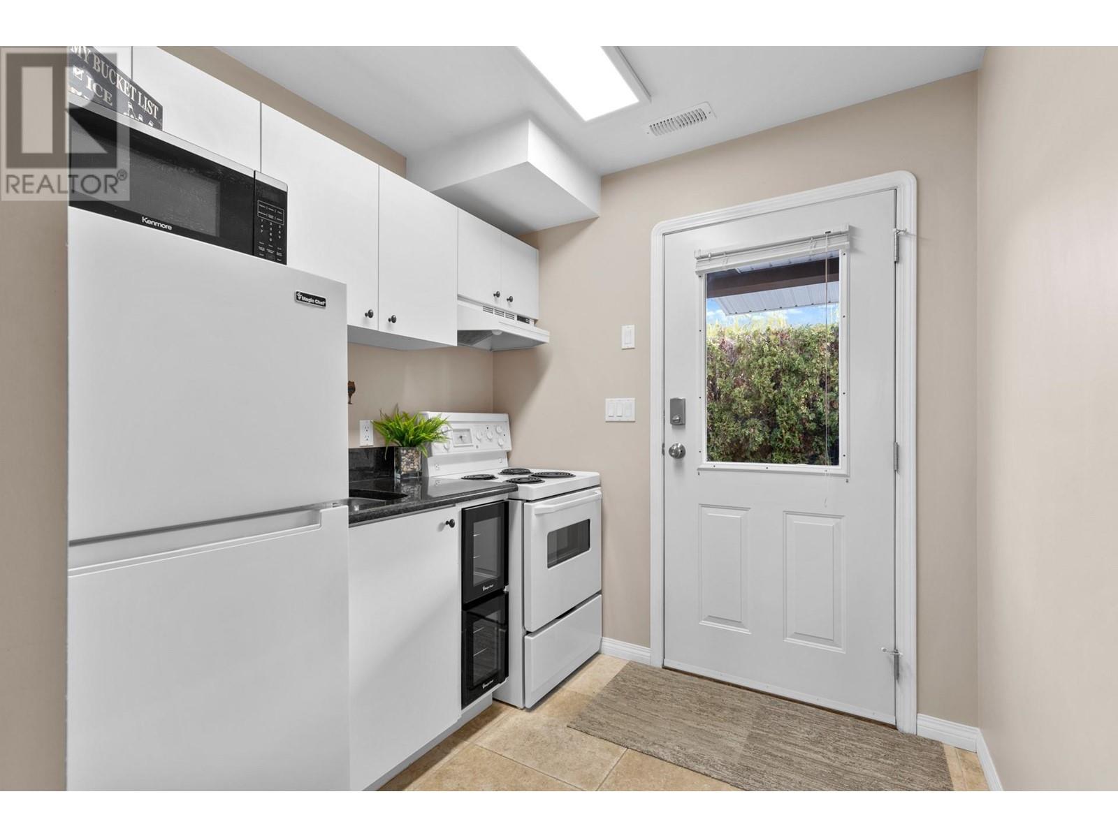 7115 Tronson Road, Vernon, British Columbia  V1T 6L7 - Photo 44 - 10342613