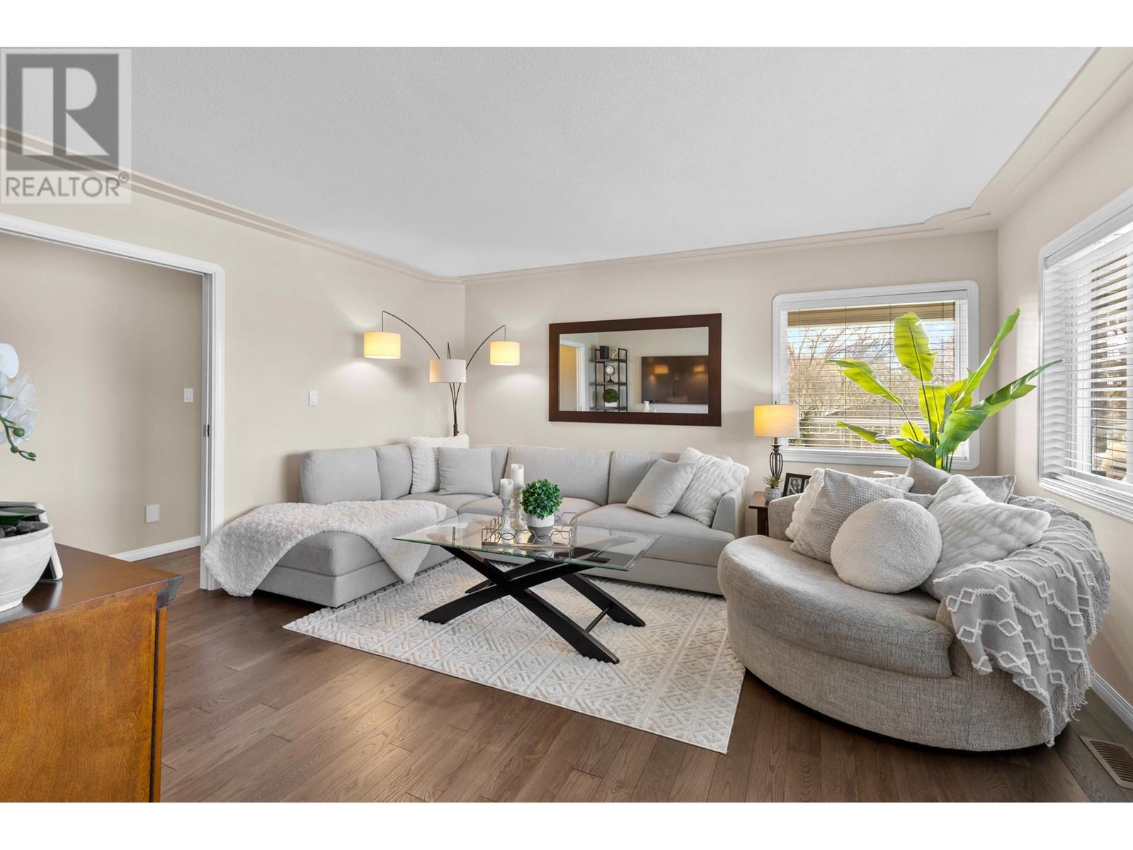 7115 Tronson Road, Vernon, British Columbia  V1T 6L7 - Photo 16 - 10342613