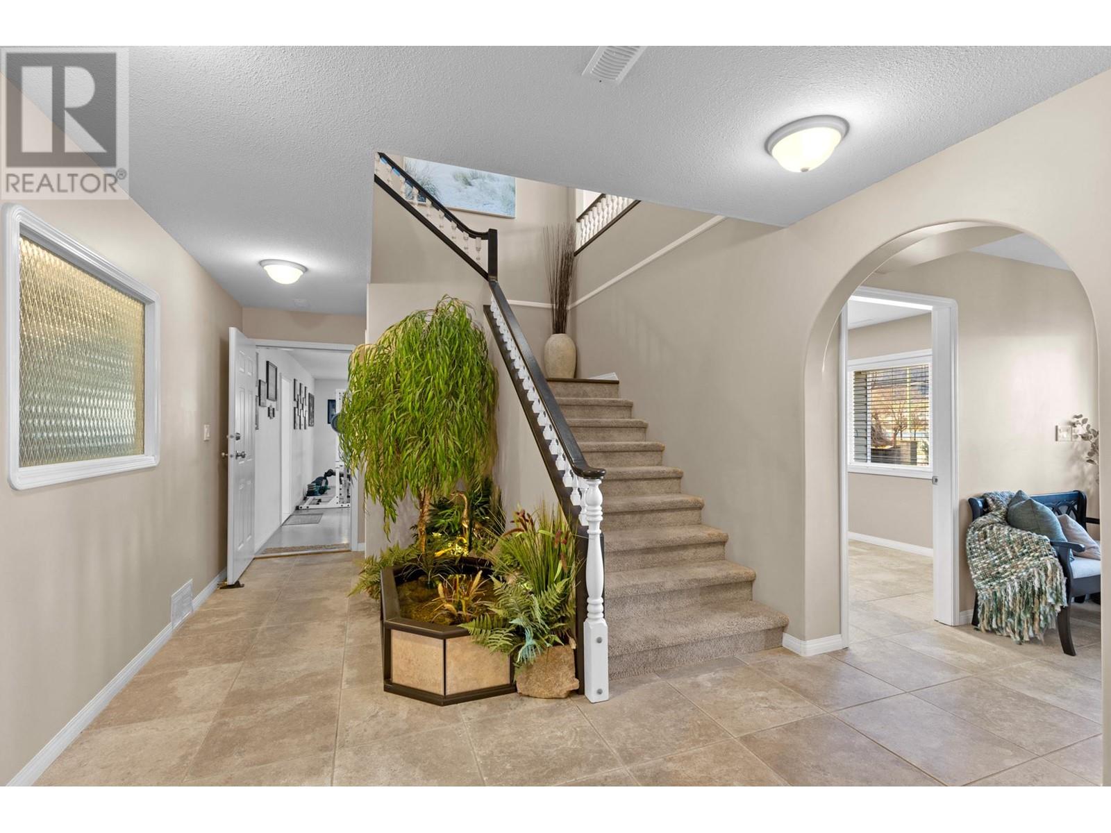 7115 Tronson Road, Vernon, British Columbia  V1T 6L7 - Photo 6 - 10342613