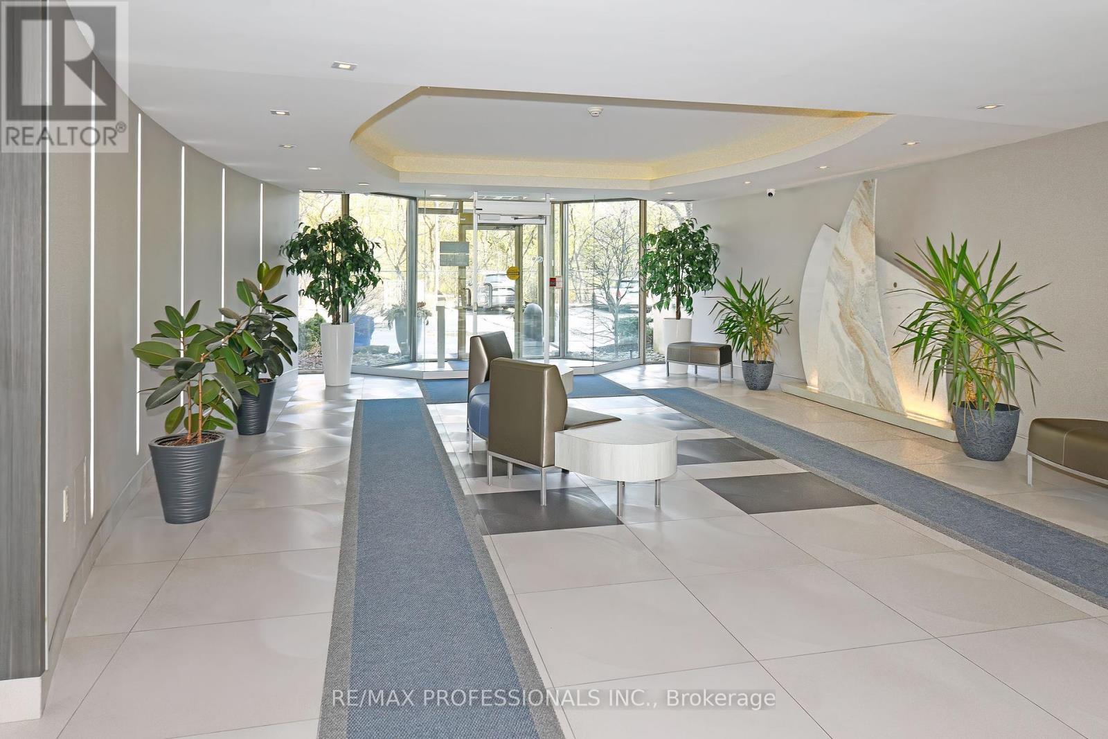 528 - 2261 Lakeshore Boulevard W, Toronto, Ontario  M8V 3X1 - Photo 19 - W12186627