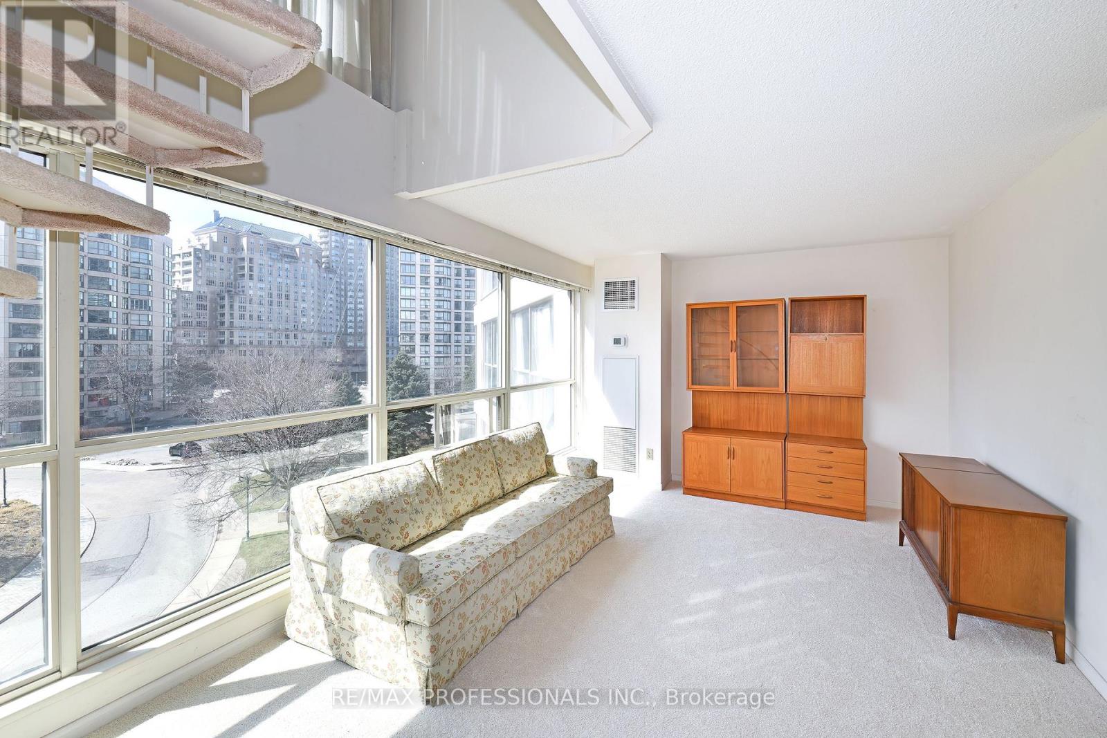 528 - 2261 Lakeshore Boulevard W, Toronto, Ontario  M8V 3X1 - Photo 6 - W12186627