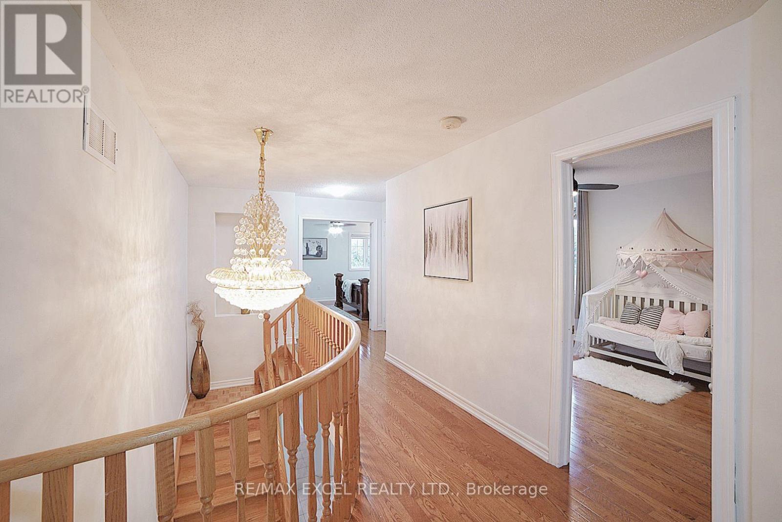 57 Batchford Crescent, Markham, Ontario  L6B 0C2 - Photo 17 - N12184810