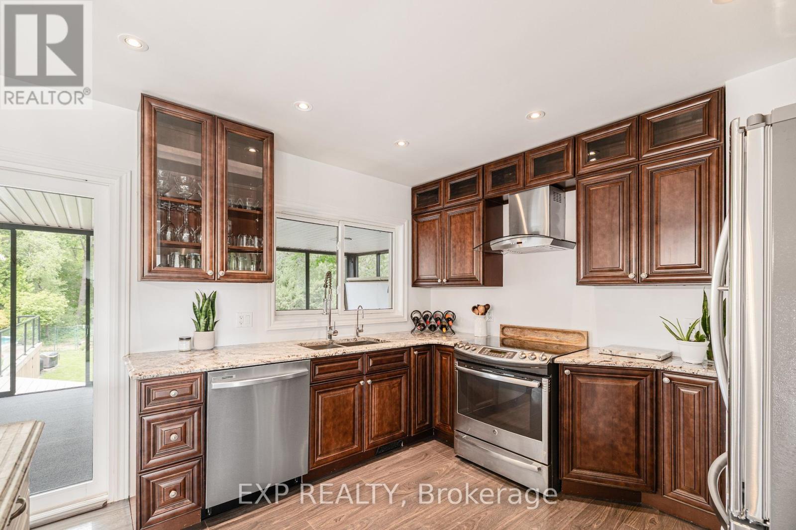 190 Ross Avenue, Kitchener, Ontario  N2A 1V6 - Photo 22 - X12186642