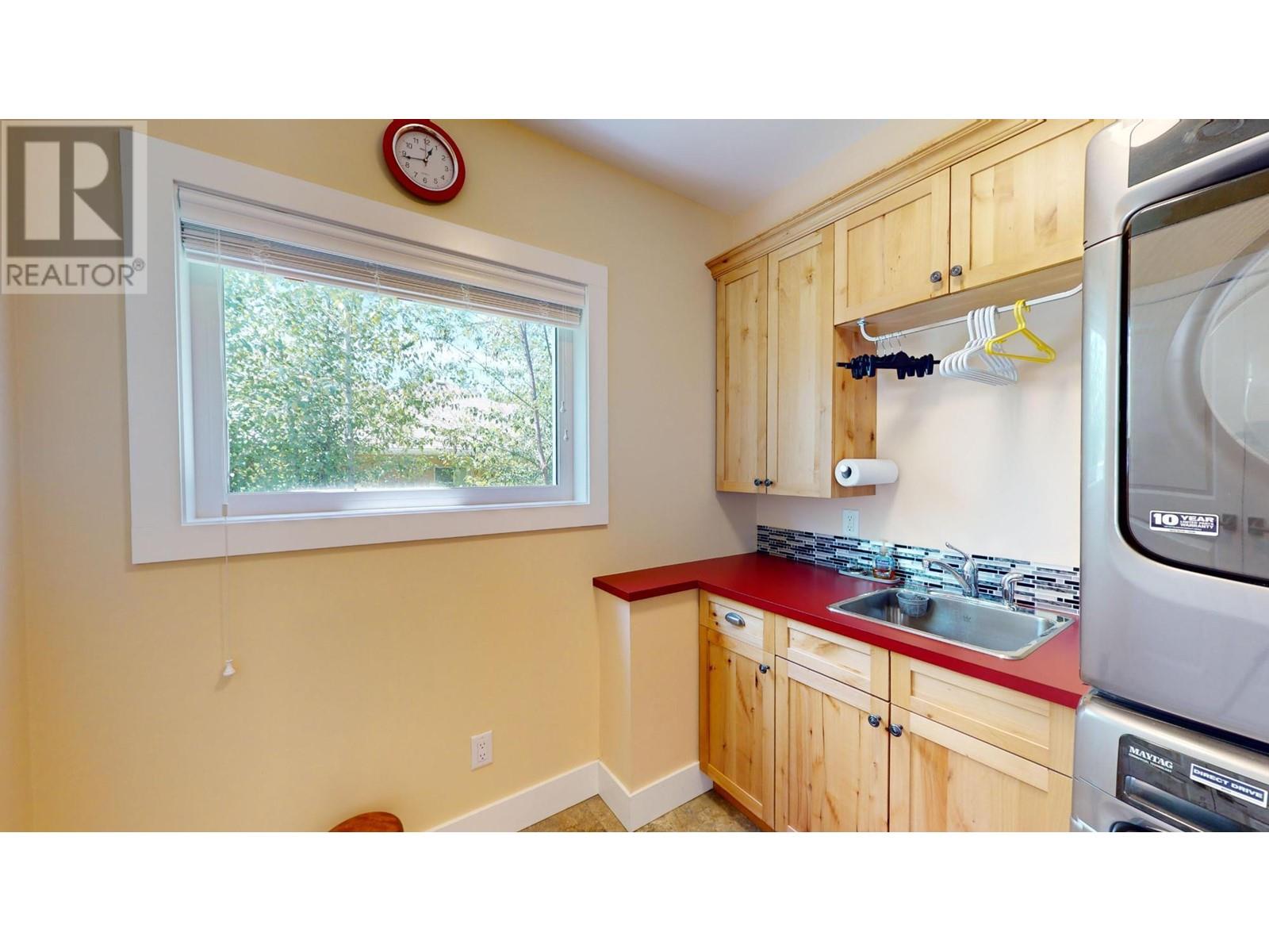 2475 Colin Crescent, Trail, British Columbia  V1R 4T4 - Photo 24 - 10350212