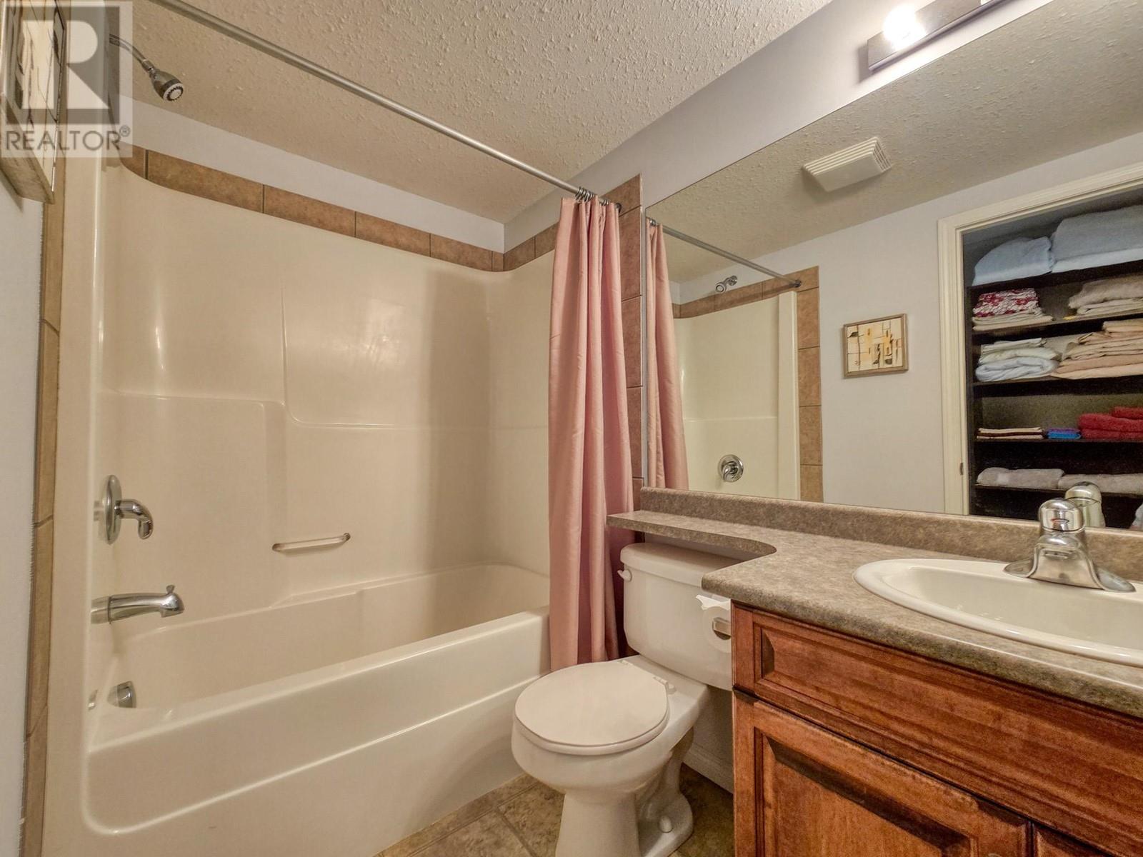 4767 Forsters Landing Road Unit# 212, Radium Hot Springs, BC V0A1M0