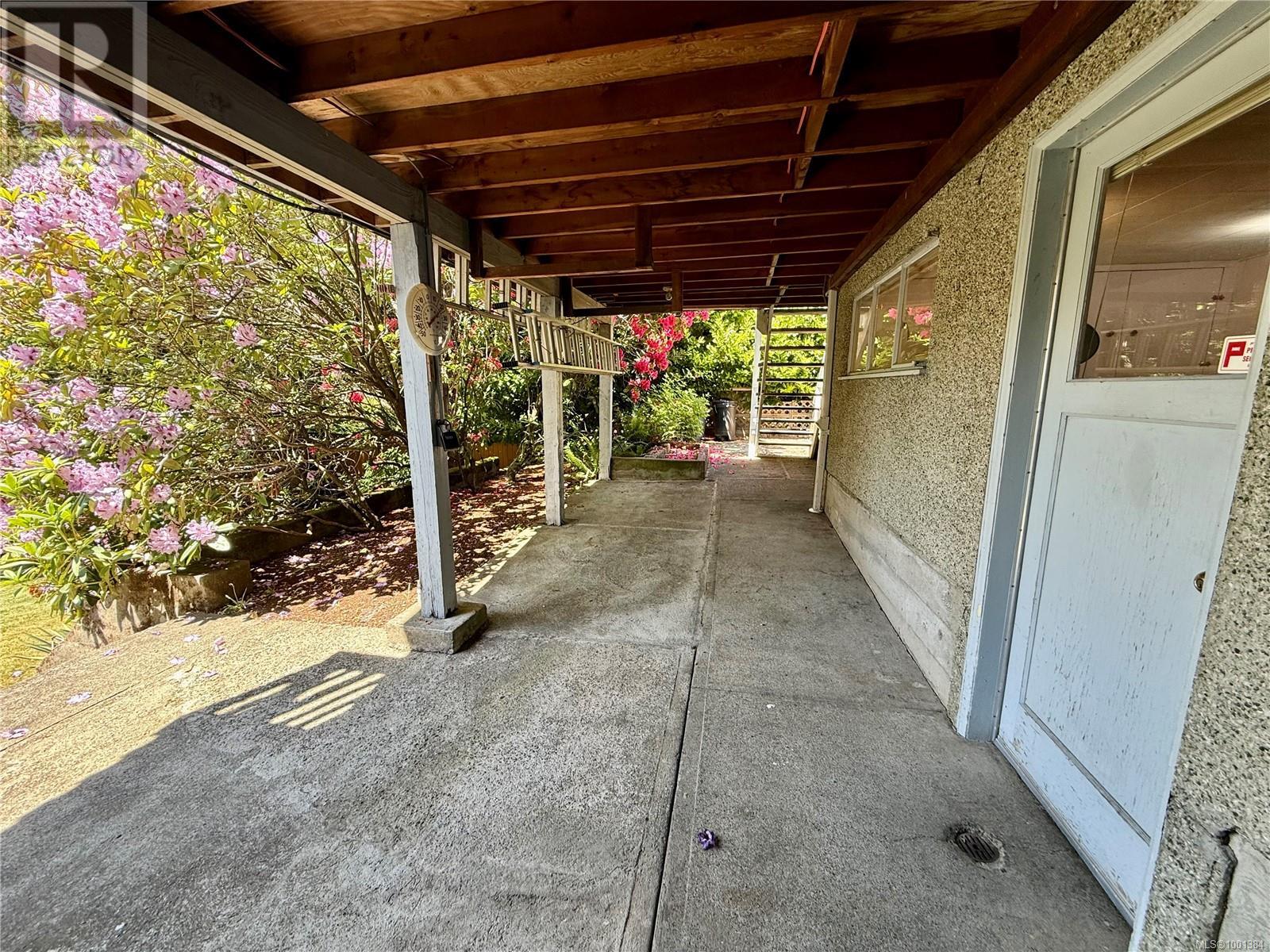 4320 Cedar Hill Rd, Saanich, British Columbia  V8N 3C5 - Photo 29 - 1001384