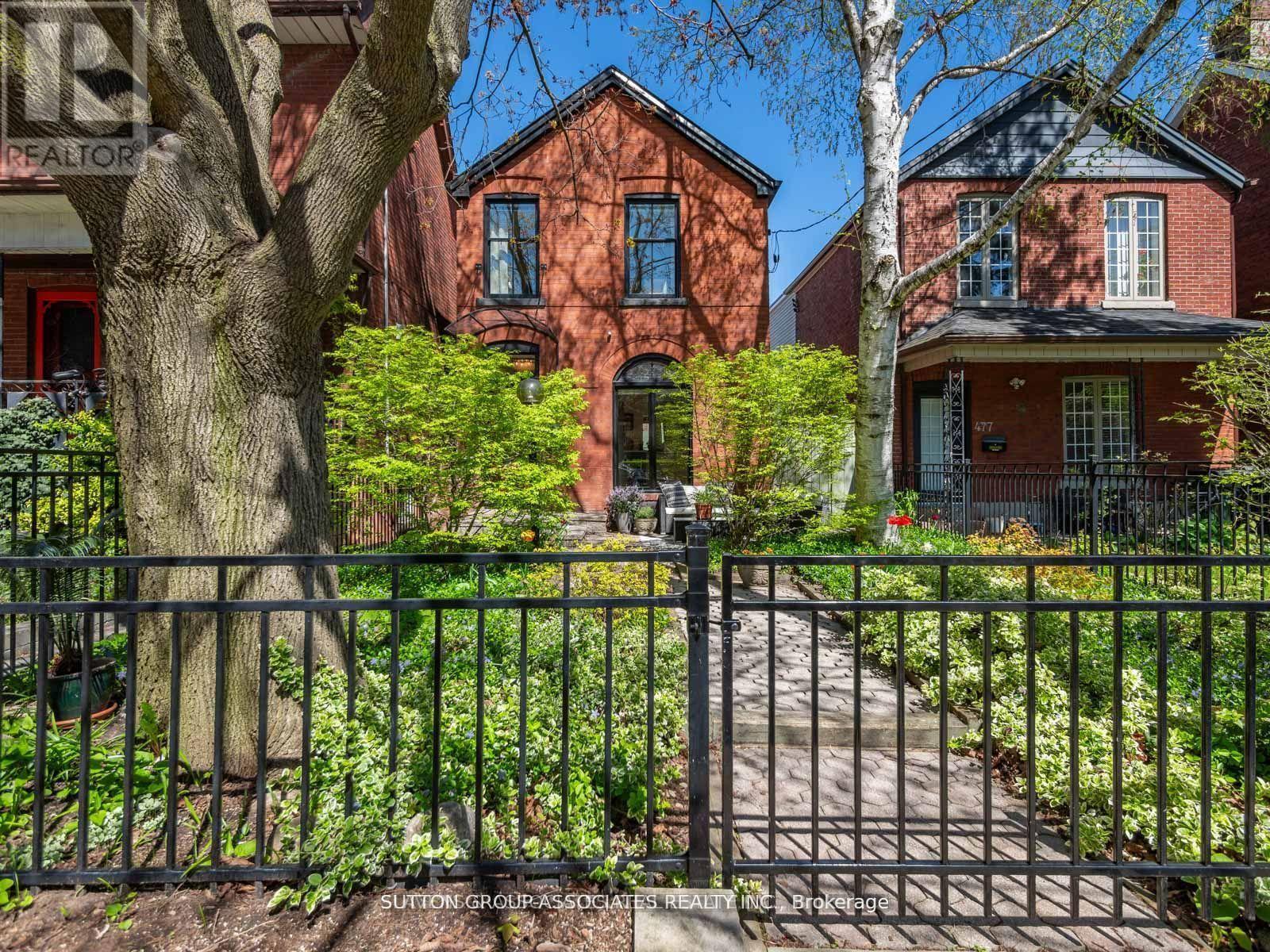 ENTIRE - 479 CLINTON STREET, Toronto, Ontario