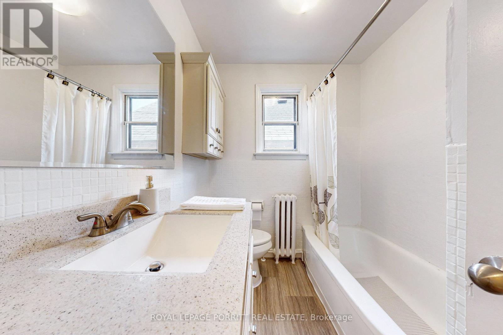 126a Sixteenth Street, Toronto, Ontario  M8V 3K1 - Photo 14 - W12160134