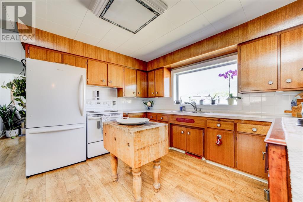 2702 216street, Bellevue, Alberta  T0K 0C0 - Photo 15 - A2226137