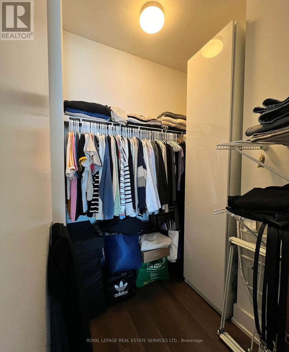 1203 - 111 St Clair Avenue W, Toronto, Ontario  M4V 1N5 - Photo 10 - C12136910