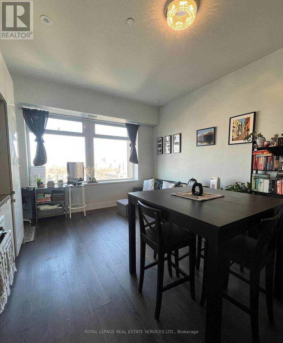 1203 - 111 St Clair Avenue W, Toronto, Ontario  M4V 1N5 - Photo 4 - C12136910