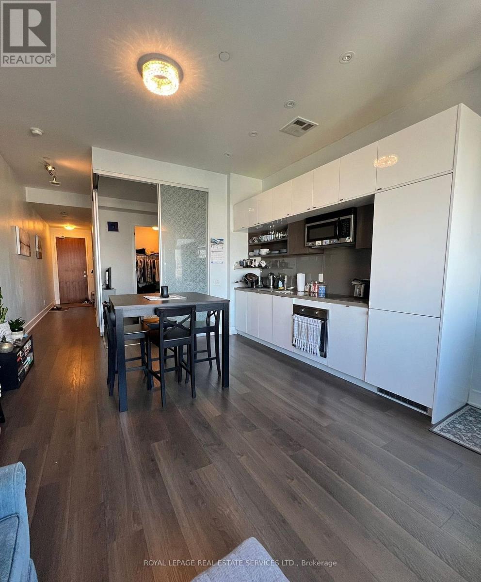 1203 - 111 St Clair Avenue W, Toronto, Ontario  M4V 1N5 - Photo 5 - C12136910