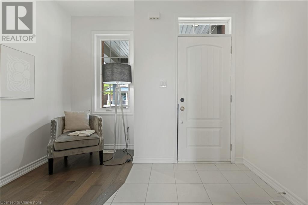 Property at 120 KAITTING Trail image 3