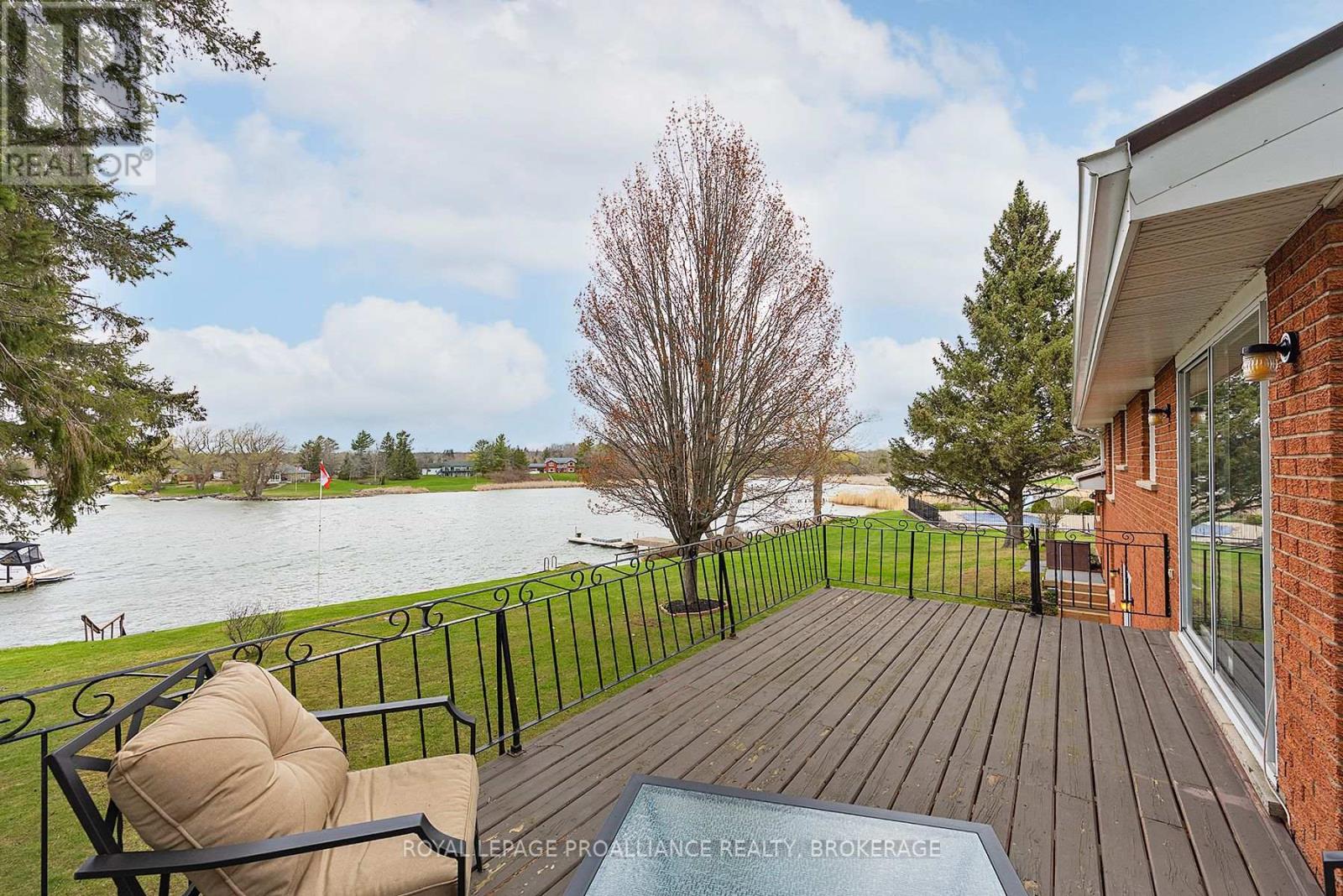 143 Clark Drive, Front Of Leeds & Seeleys Bay, Ontario  K7G 2V5 - Photo 36 - X12116018