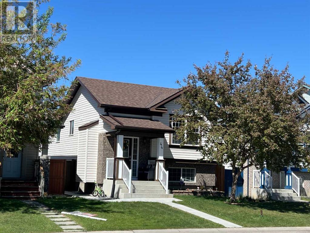 44 Covepark Place Ne, Calgary, Alberta  T3K 5Z8 - Photo 1 - A2225782