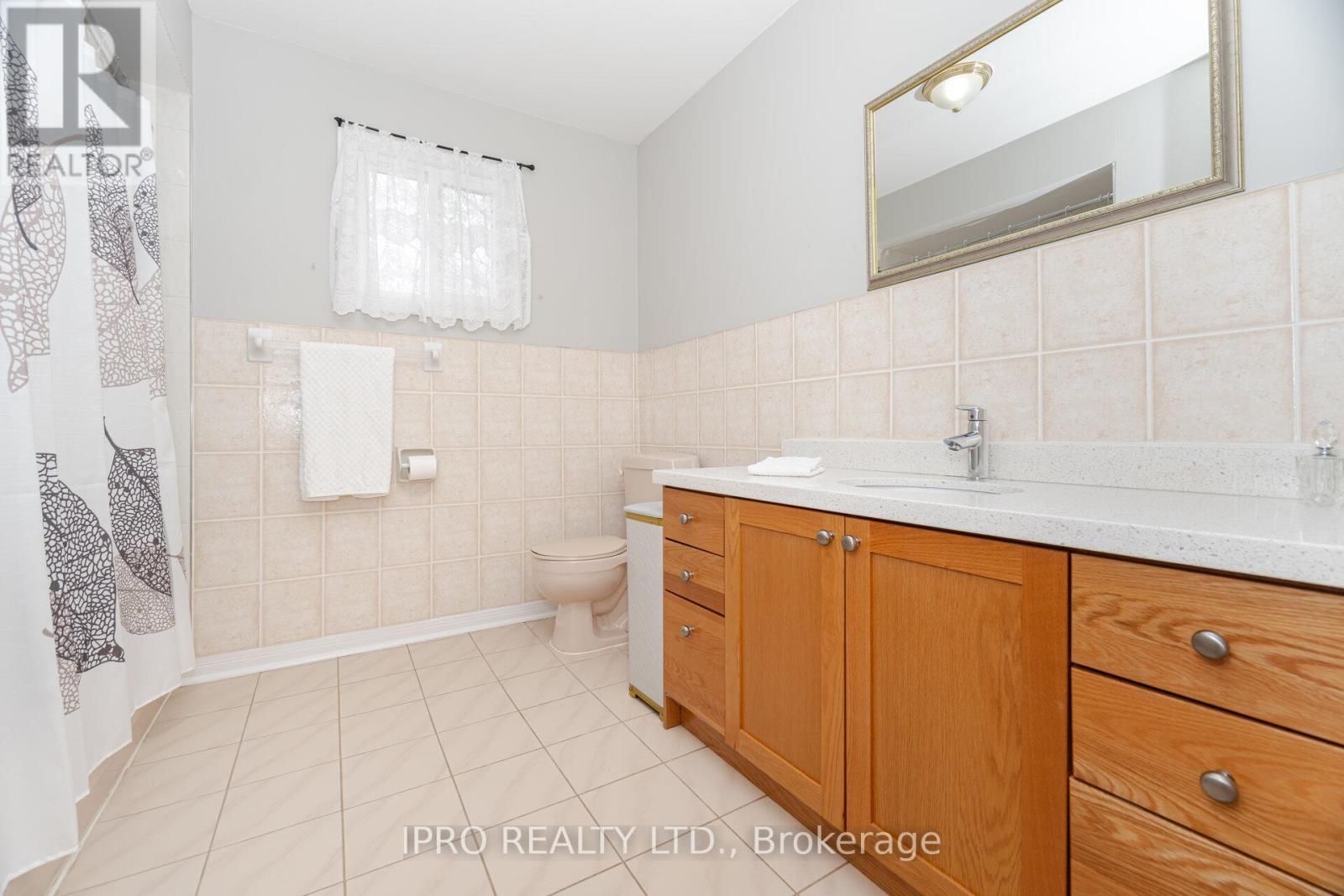 97 Major Wm. Sharpe Drive, Brampton (Northwood Park), Ontario  L6X 3V1 - Photo 23 - W12186664