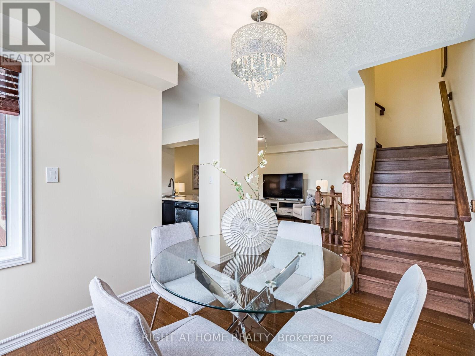 1759 Copeland Circle, Milton, Ontario  L9T 8X8 - Photo 12 - W12186677