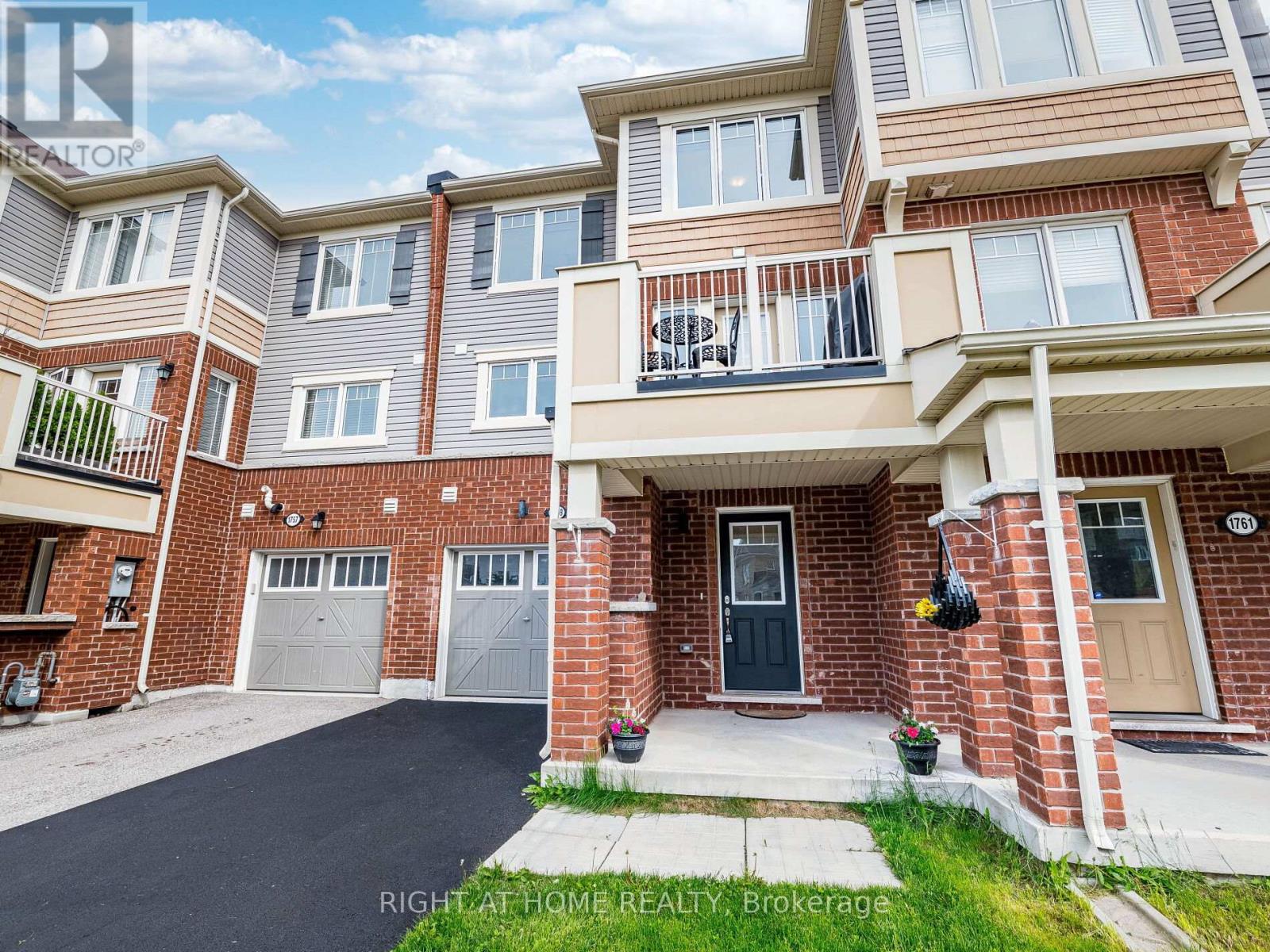 1759 Copeland Circle, Milton, Ontario  L9T 8X8 - Photo 2 - W12186677