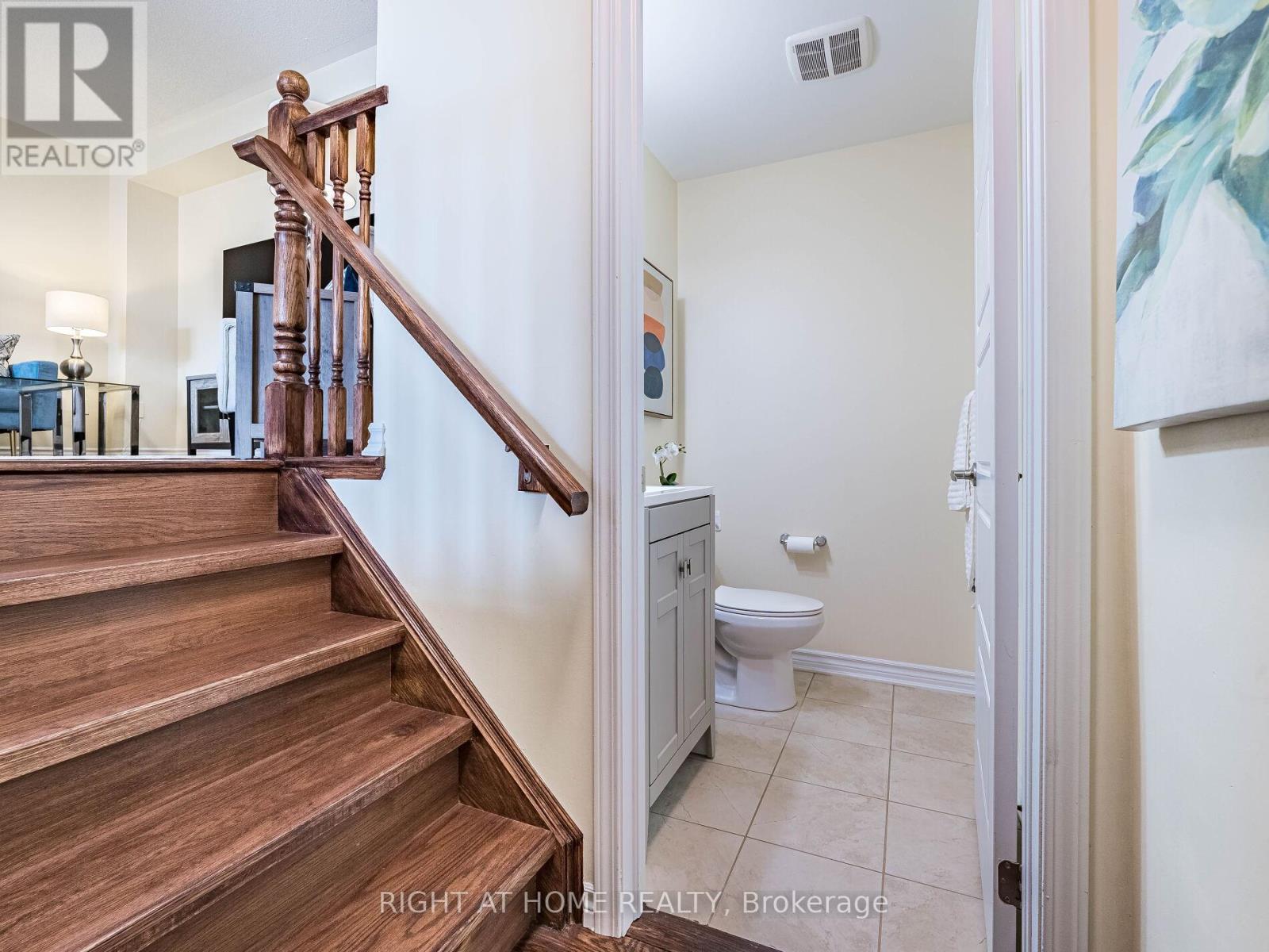 1759 Copeland Circle, Milton, Ontario  L9T 8X8 - Photo 5 - W12186677