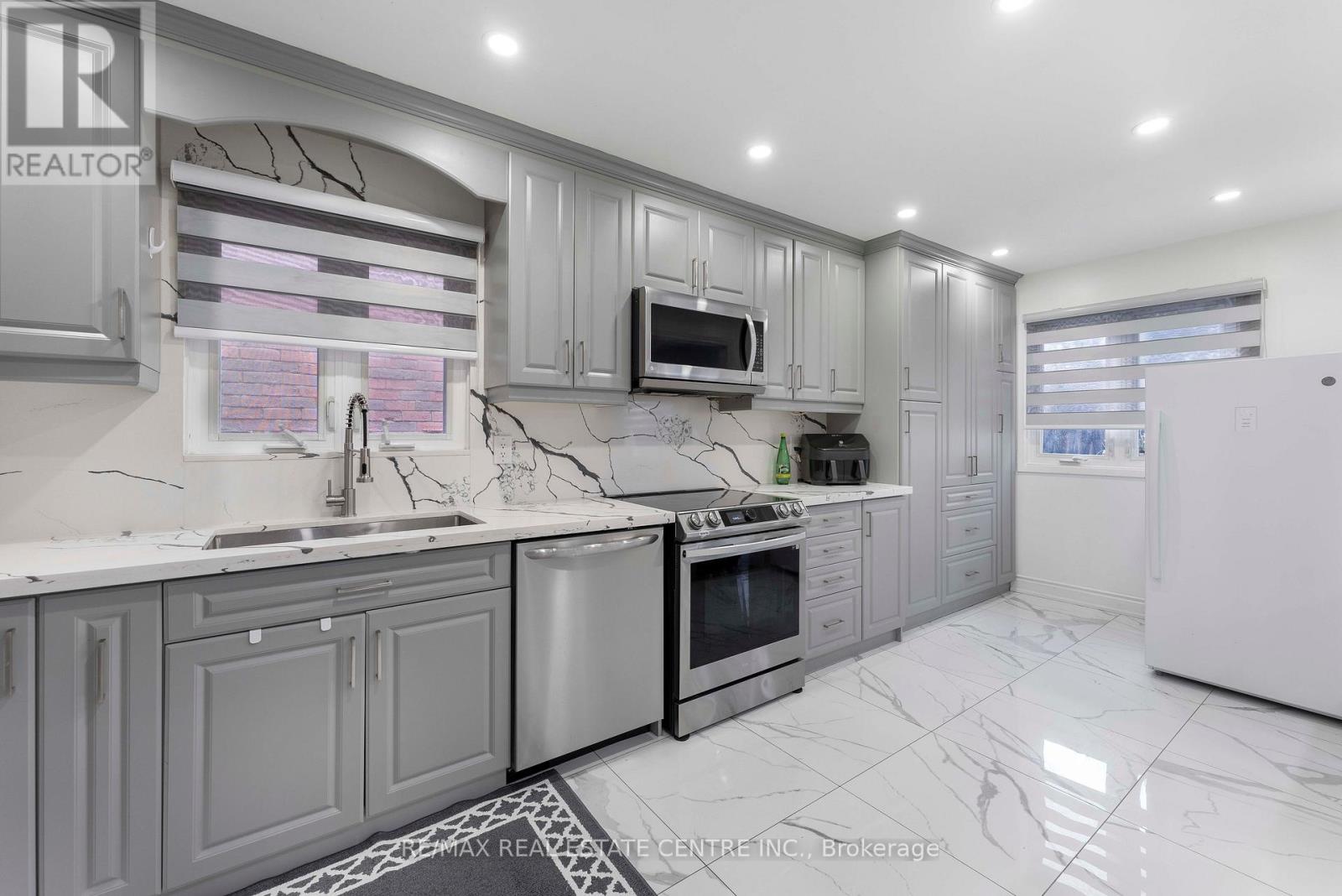 44 Abelard Avenue, Brampton, Ontario  L6Y 2K8 - Photo 12 - W12186679