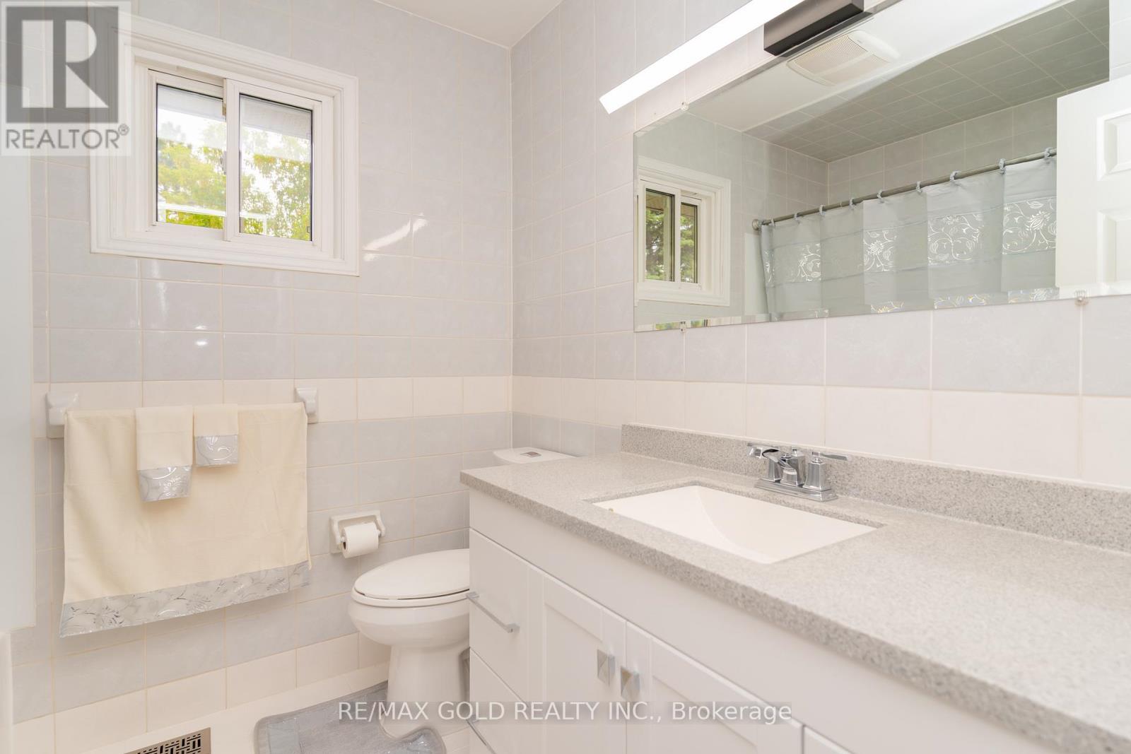 7 Wadsworth Circle, Brampton (Snelgrove), Ontario  L6Z 1W6 - Photo 32 - W12186699