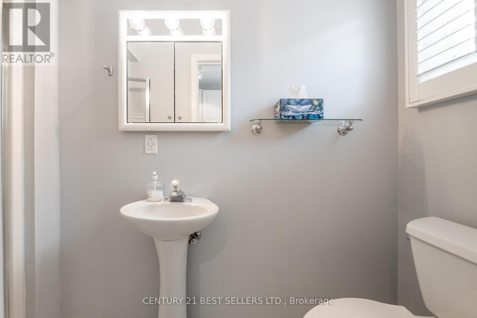 3403 Juanita Court S, Mississauga (Mississauga Valleys), Ontario  L5A 3J5 - Photo 18 - W12186701