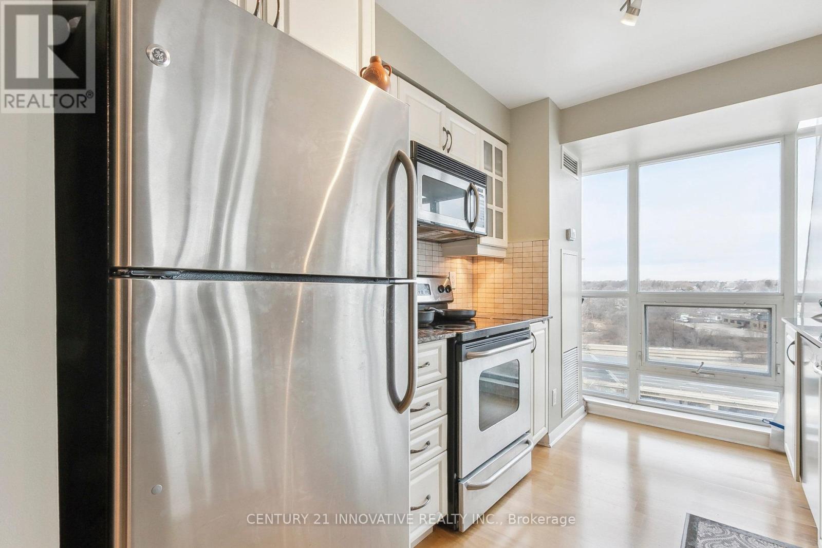 1005 - 185 Legion Road N, Toronto, Ontario  M8Y 0A1 - Photo 25 - W12186705
