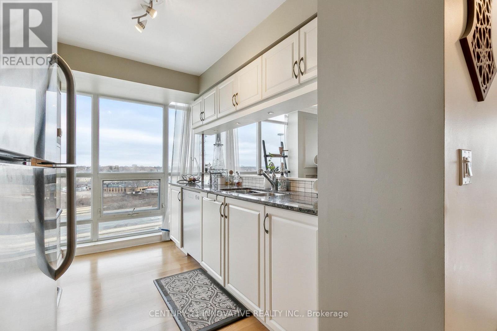1005 - 185 Legion Road N, Toronto, Ontario  M8Y 0A1 - Photo 26 - W12186705