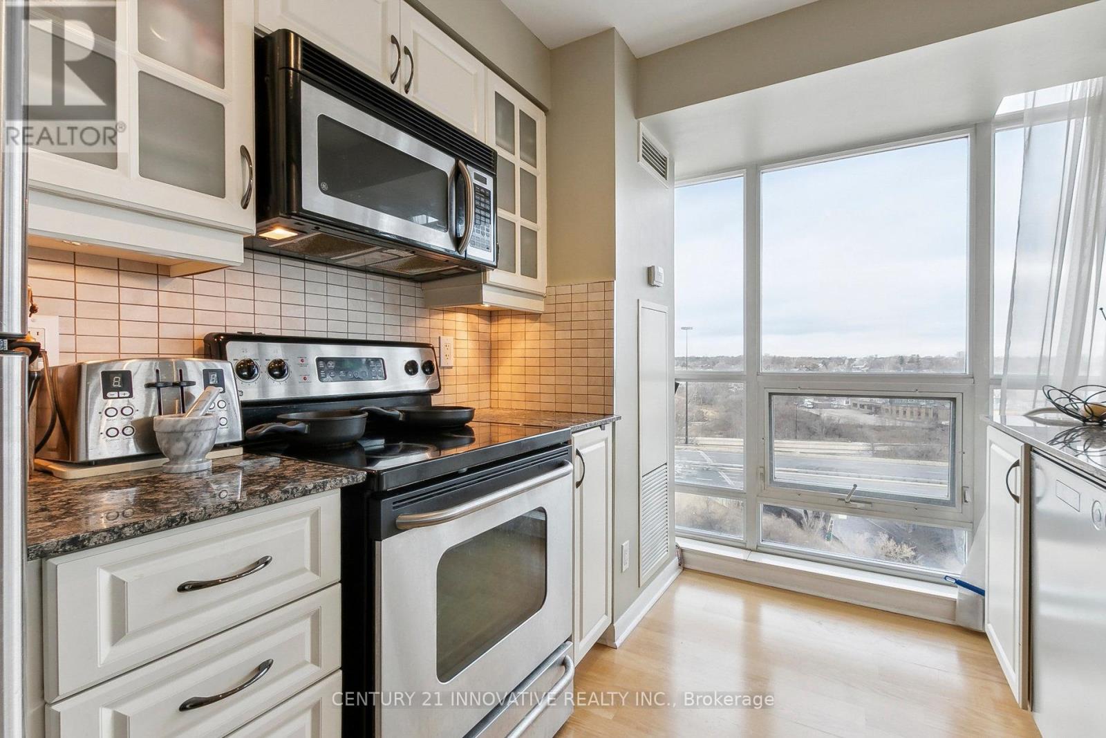 1005 - 185 Legion Road N, Toronto (Mimico), Ontario  M8Y 0A1 - Photo 28 - W12186705