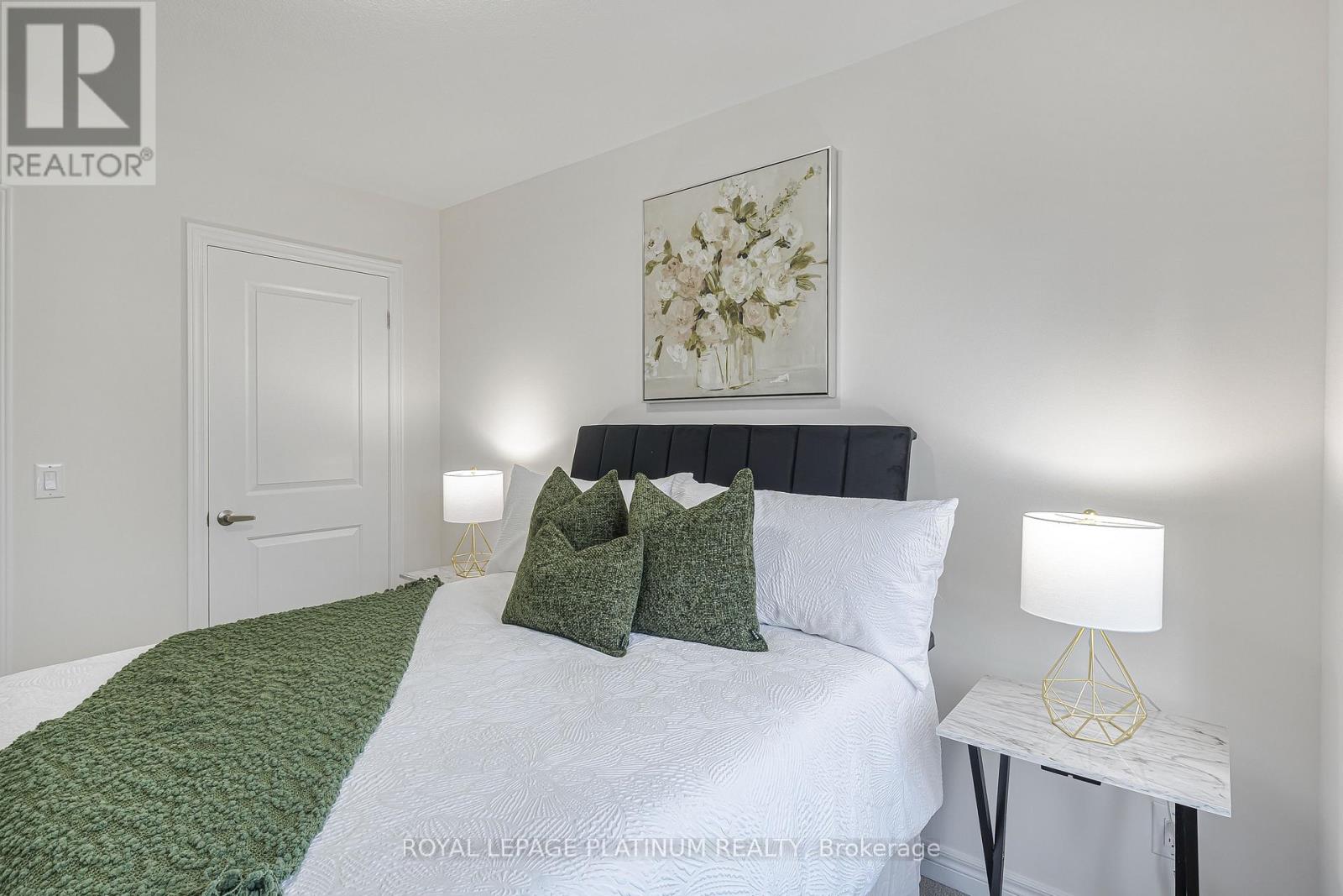 96 Reistwood Drive, Kitchener, Ontario  N2R 0N8 - Photo 14 - X12186682