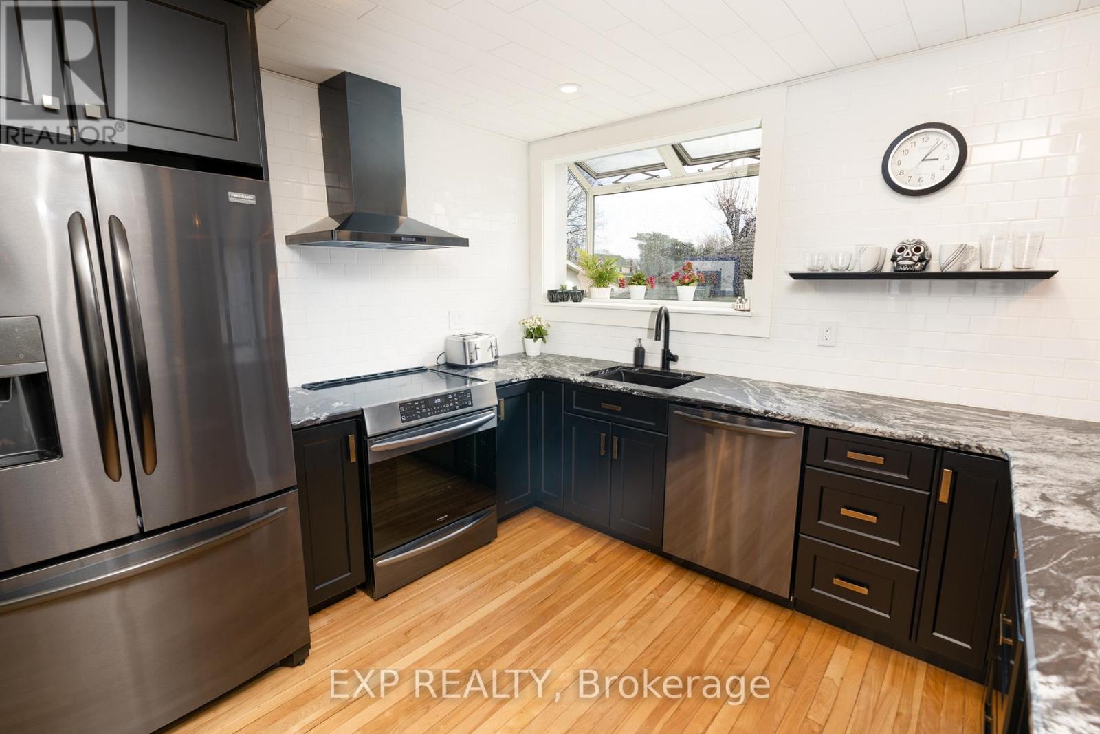 302 Stanley Street, Port Colborne, Ontario  L3K 3A2 - Photo 19 - X12183818