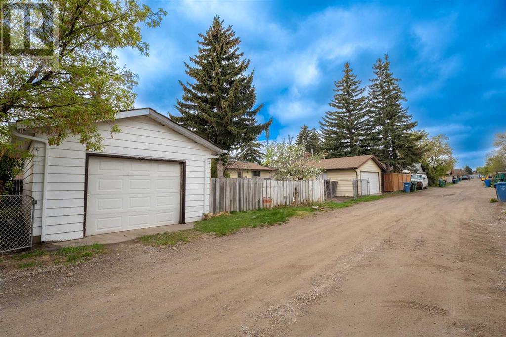 5516 Temple Drive Ne, Calgary, Alberta  T1Y 3R4 - Photo 4 - A2220492