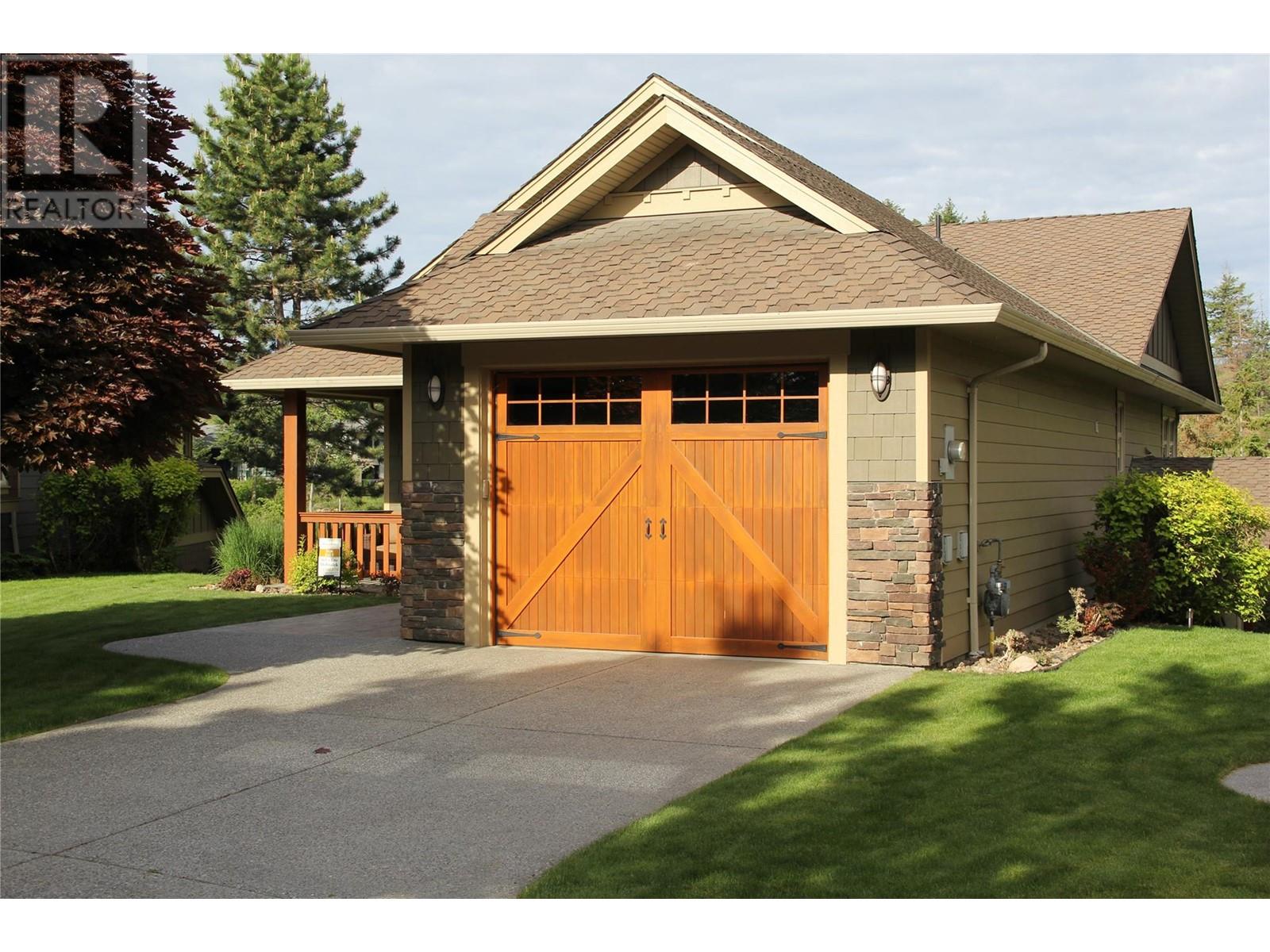 27 Birdie Lake Drive Unit# 4, Vernon, British Columbia