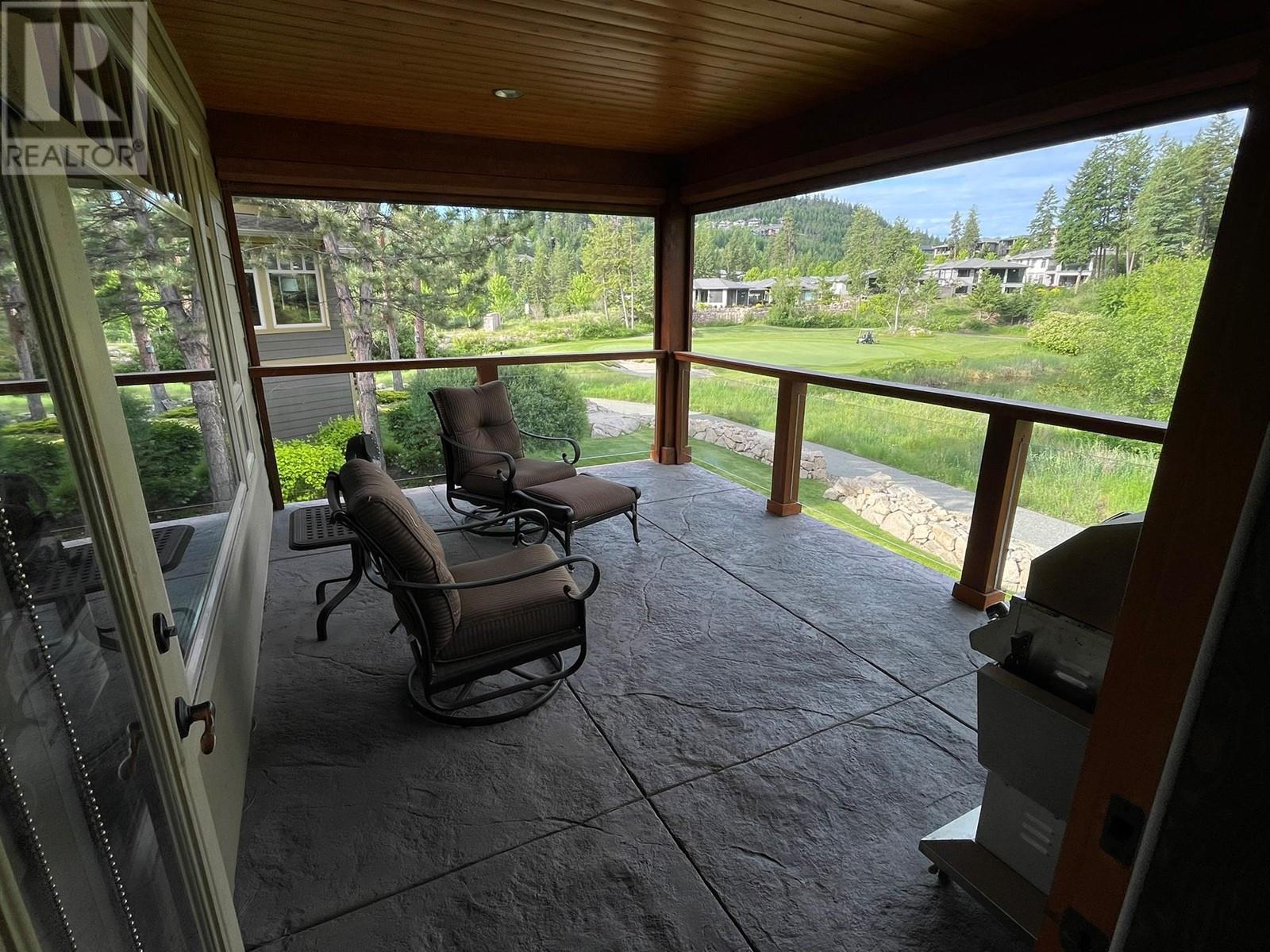 27 Birdie Lake Drive Unit# 4, Vernon, BC V1H2J4