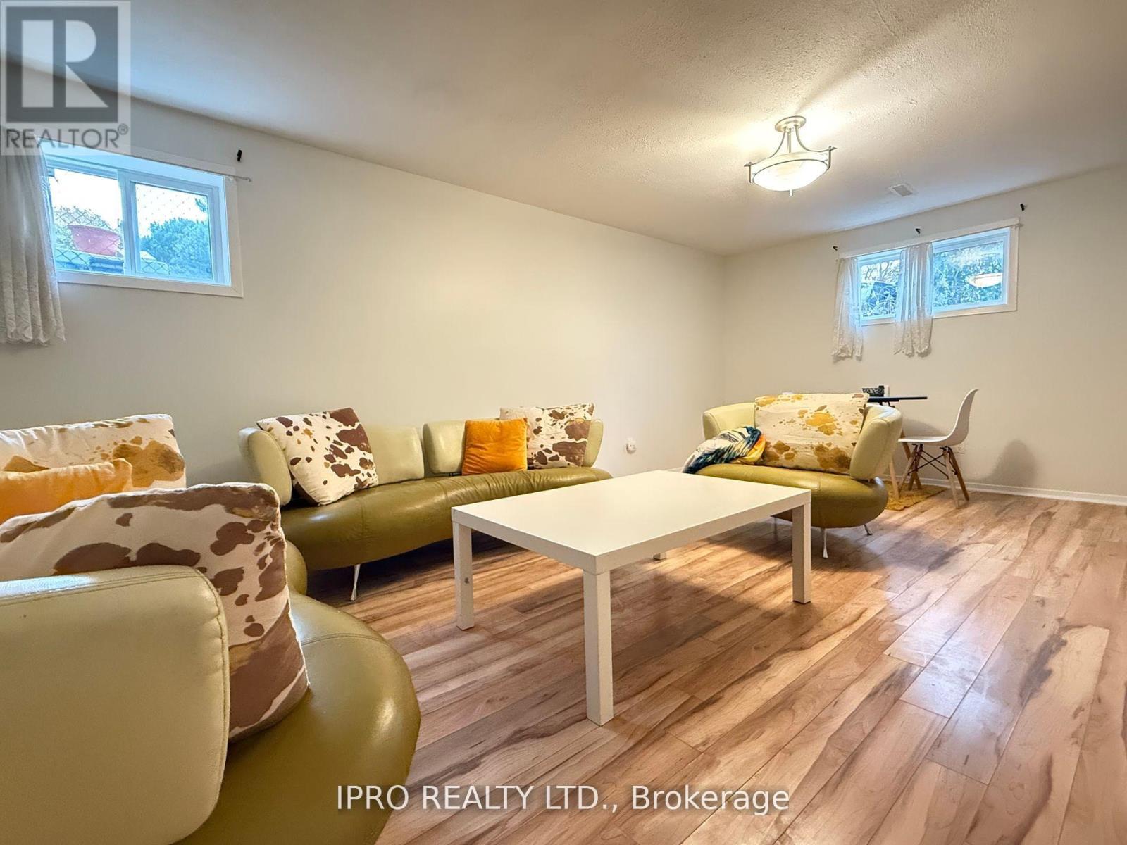 Room 2 - 33 Yatesbury Road, Toronto, Ontario  M2H 1G1 - Photo 4 - C12186720