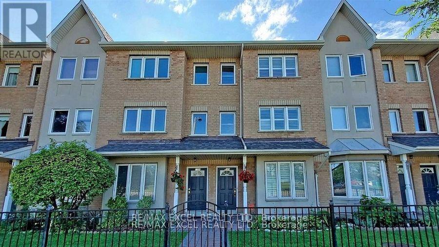 1010 - 28 Rosebank Drive, Toronto, Ontario  L3S 4P3 - Photo 1 - E12186725