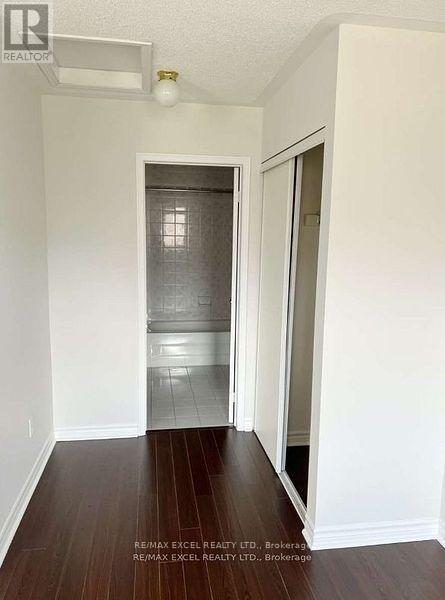 1010 - 28 Rosebank Drive, Toronto, Ontario  L3S 4P3 - Photo 14 - E12186725