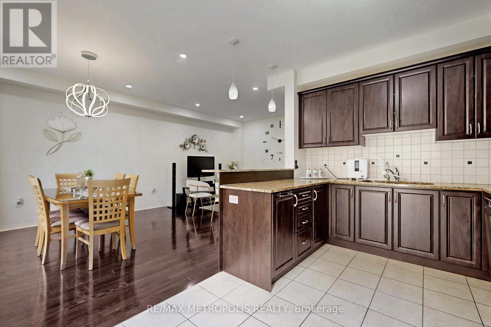 178 Angus Drive, Ajax, Ontario  L1S 5E1 - Photo 16 - E12186729