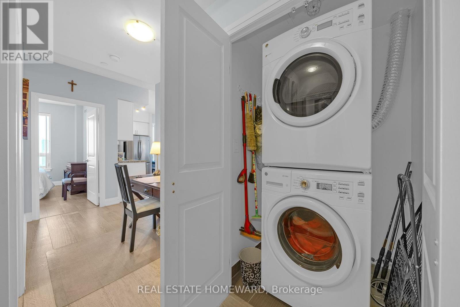 1525 - 7161 Yonge Street, Markham, Ontario  L3T 0C8 - Photo 4 - N12186719