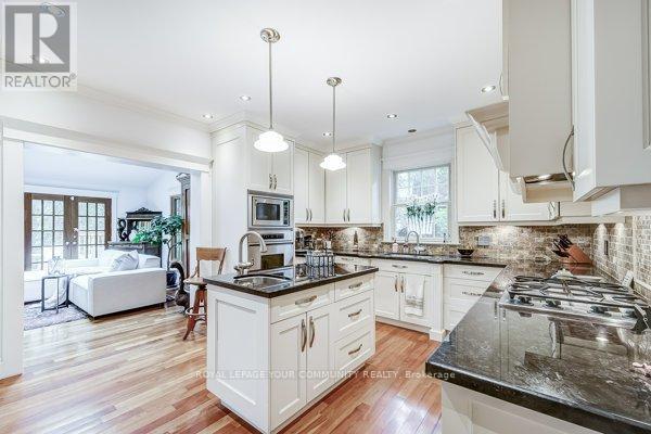 59 Roseview Avenue, Richmond Hill, Ontario  L4C 1C6 - Photo 12 - N12186733