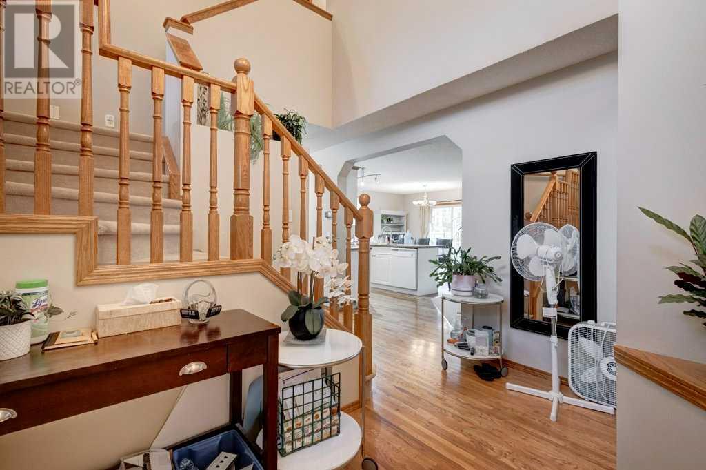 Property at 89 Tuscany Meadows Close NW image 3